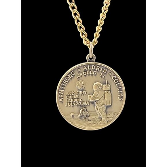 Rare Moonlanding Apollo 11 Commemorative One Small Step Pendant Necklace 22" - Picture 7 of 12
